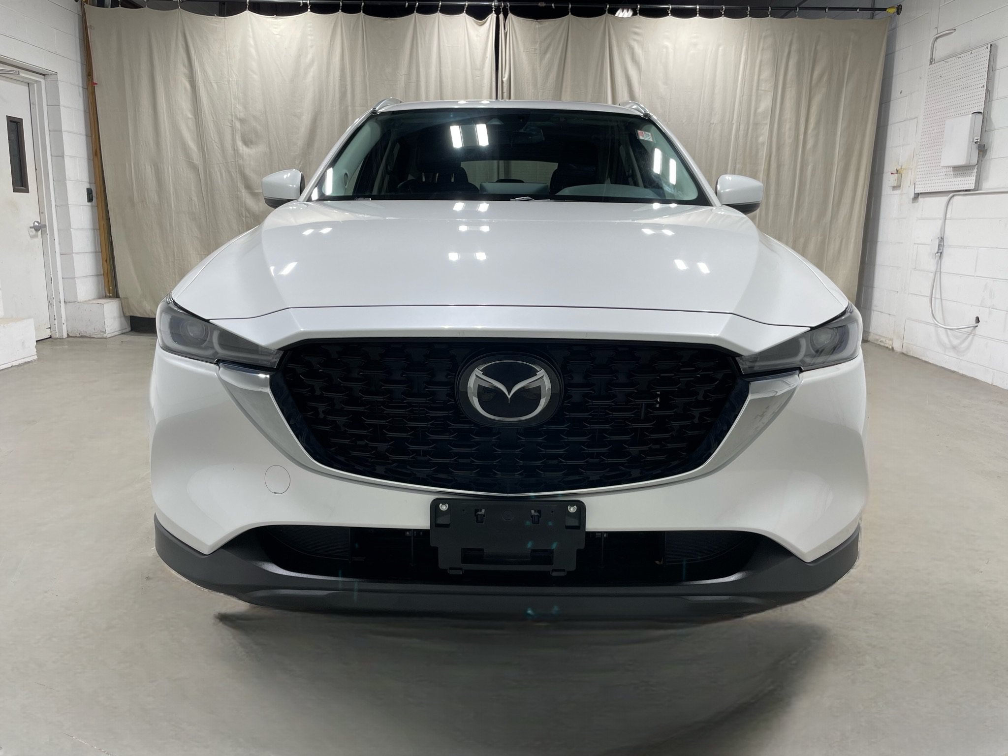Used 2023 MAZDA CX-5 AWD 2.5 S w/ Premium Package image 2