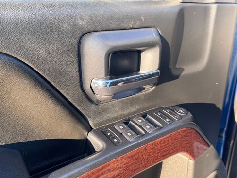 Used 2015 GMC Sierra 1500 SLE w/ SLE Value Package image 10