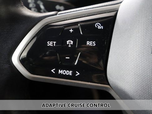 Used 2021 Volkswagen ID.4 Pro S image 5