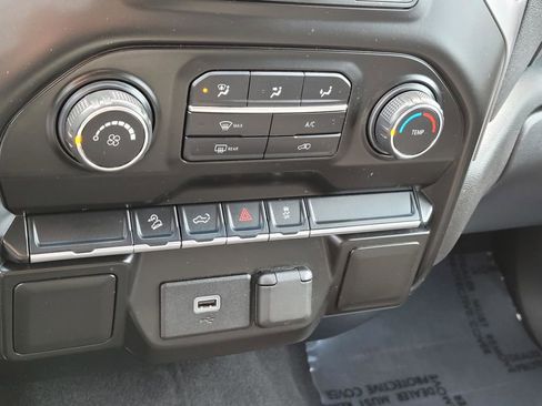 Used 2020 Chevrolet Silverado 1500 Custom Trail Boss w/ Custom Convenience Package image 24