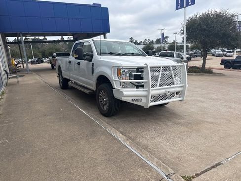 Used 2022 Ford F250 XL w/ STX Appearance Package image 2