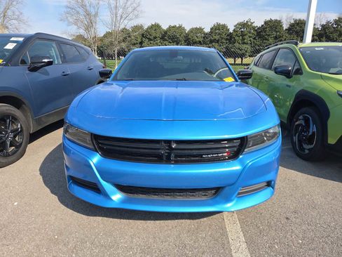 Used 2023 Dodge Charger SXT w/ Cold Weather Package image 5