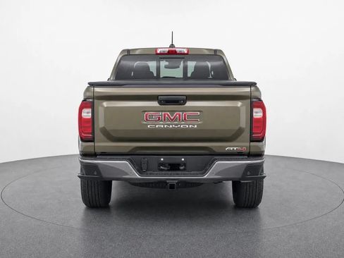 Used 2024 GMC Canyon AT4 w/ AT4 Premium Package AWD/4WD image 8