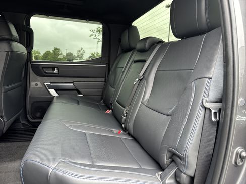 Used 2024 Toyota Tundra Platinum AWD/4WD image 32