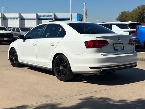 Used 2017 Volkswagen Jetta GLI image 18