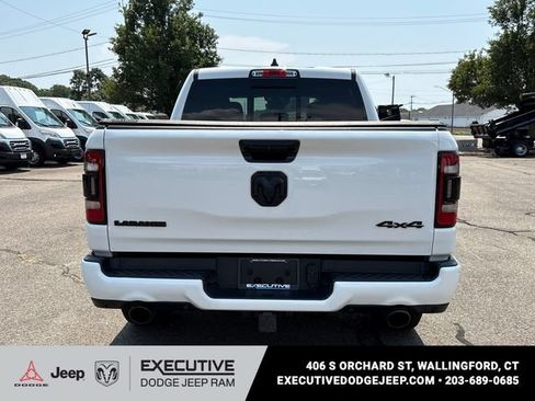 Used 2023 RAM 1500 Laramie AWD/4WD image 3