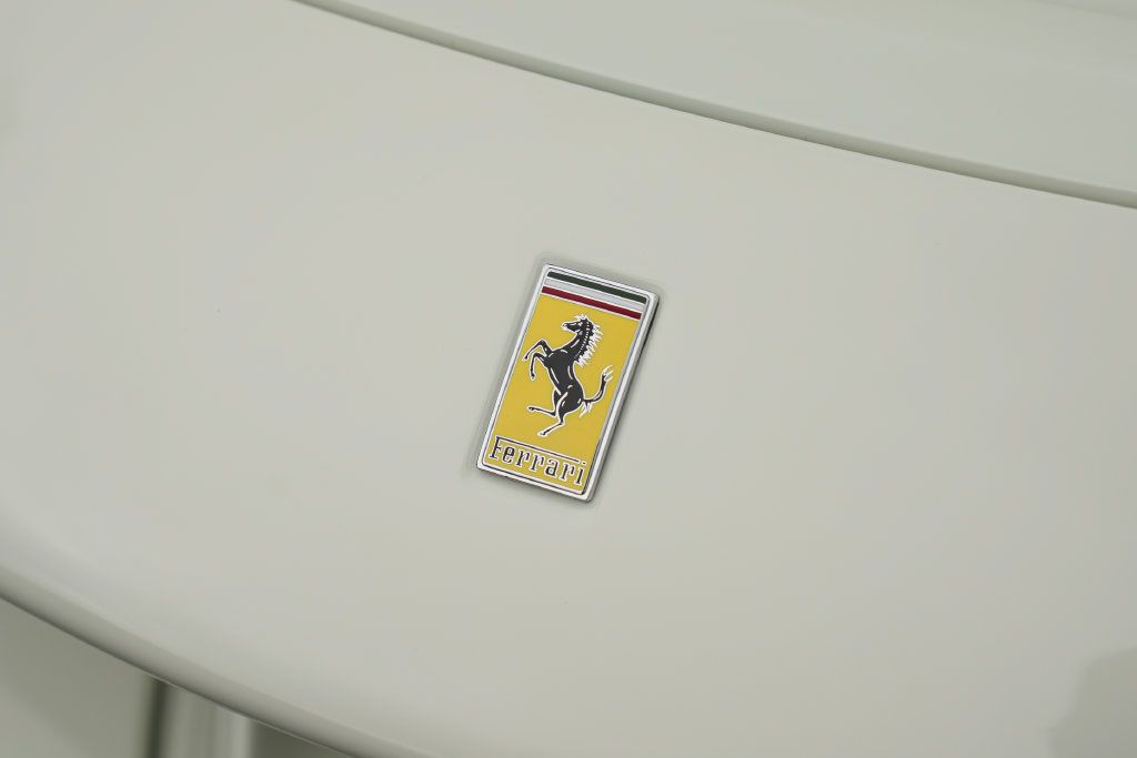 Used 2024 Ferrari SF90 Spider AWD/4WD image 8
