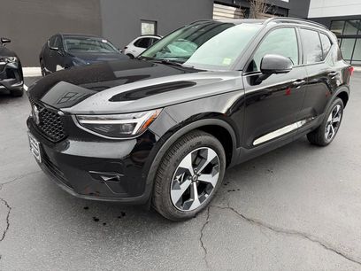 Used 2026 Volvo XC40 B5 Plus w/ Protection Package Premier