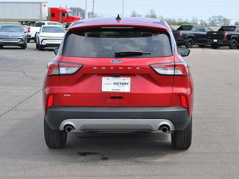 Used 2022 Ford Escape SE w/ Convenience Package FWD image 4
