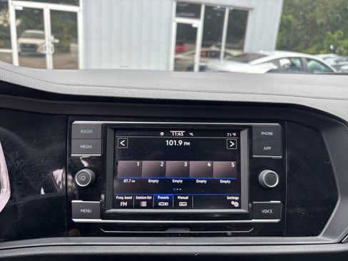 Used 2020 Volkswagen Jetta S image 19