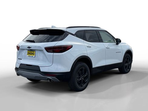 New 2026 Chevrolet Blazer LT w/ Midnight/Sport Edition image 5