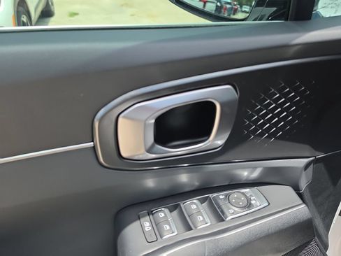 New 2026 Kia Sorento S w/ S Panoramic Sunroof Package FWD image 18