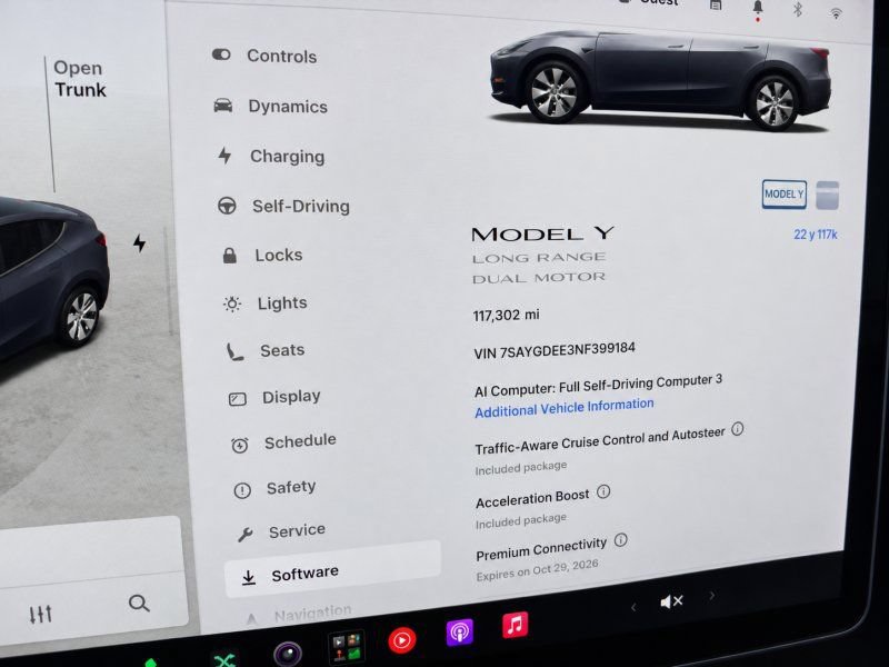 Used 2022 Tesla Model Y Long Range AWD/4WD image 15