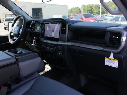 New 2026 Ford F150 XL RWD image 8