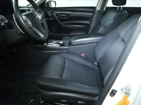 Used 2016 Nissan Altima 3.5 SR image 15