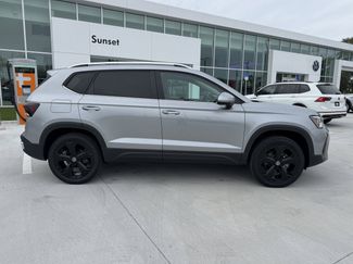 New 2025 Volkswagen Taos SEL video 2