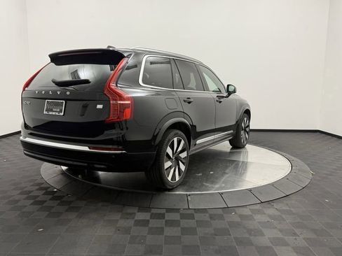 Certified 2024 Volvo XC90 T8 Plus image 5
