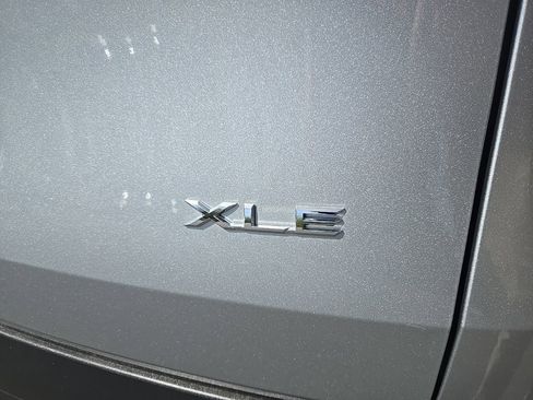 Used 2025 Toyota Grand Highlander AWD image 9