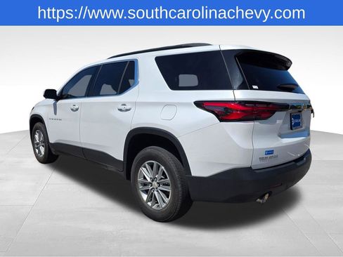 Certified 2023 Chevrolet Traverse LT FWD image 40