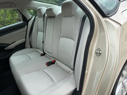 Used 2019 Honda Accord LX image 22