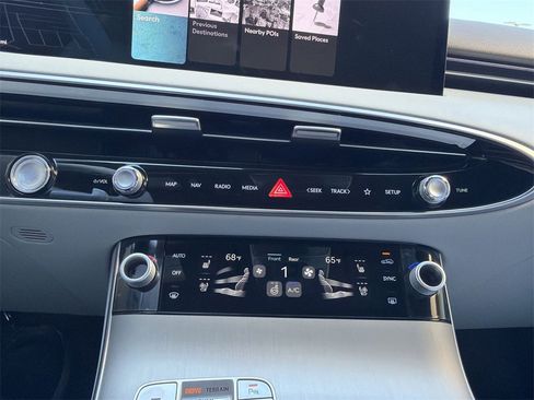 New 2026 Genesis GV70 2.5T Advanced image 17