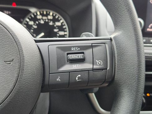 Used 2021 Nissan Rogue S image 21