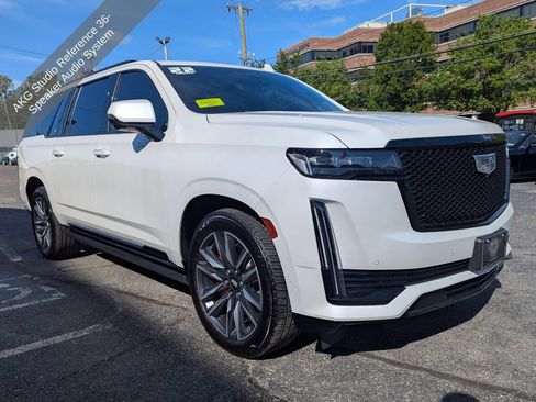 Used 2022 Cadillac Escalade ESV Sport Platinum AWD/4WD image 6