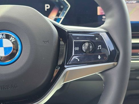 Used 2026 BMW i5 eDrive40 AWD/4WD image 32