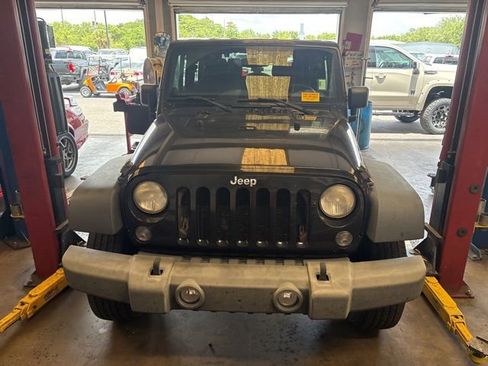 Used 2014 Jeep Wrangler Sport w/ Quick Order Package 23S AWD/4WD image 2