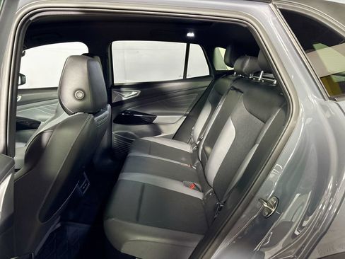 Certified 2023 Volkswagen ID.4 Pro S AWD/4WD image 22