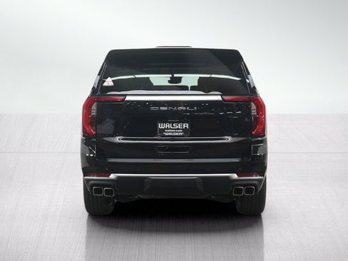 Used 2026 GMC Yukon Denali w/ Denali Reserve Package AWD/4WD image 4