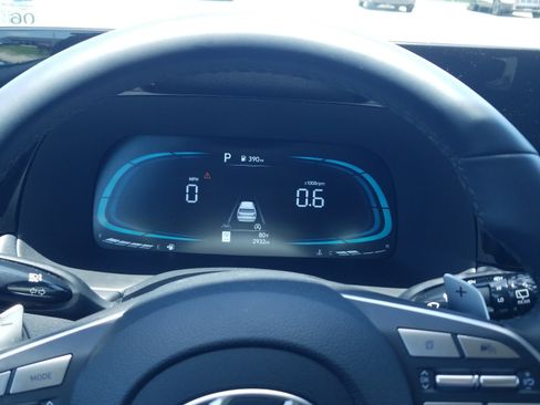 Used 2025 Hyundai Palisade SEL FWD image 23