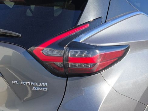 Used 2019 Nissan Murano Platinum image 11