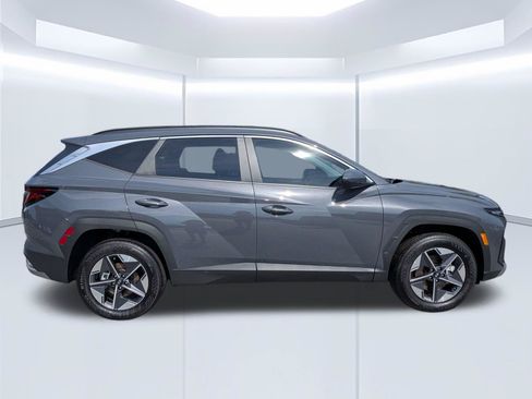 Certified 2026 Hyundai Tucson SEL Plus AWD/4WD image 3