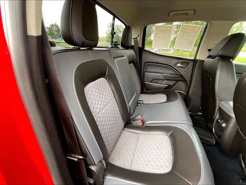 Used 2015 Chevrolet Colorado Z71 AWD/4WD image 25