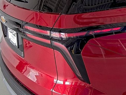 New 2026 Chevrolet Traverse LT w/ Driver Confidence Package FWD image 15