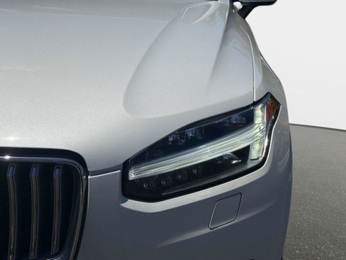 Used 2025 Volvo XC90 T8 Ultra w/ Protection Package Premier AWD/4WD image 9
