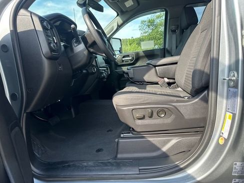 Used 2024 Chevrolet Silverado 2500 Custom w/ Custom Convenience Package image 37