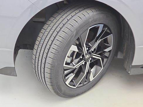 Used 2024 Hyundai Sonata SEL FWD image 30