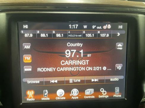 Used 2014 RAM 1500 Laramie w/ Convenience Group AWD/4WD image 16