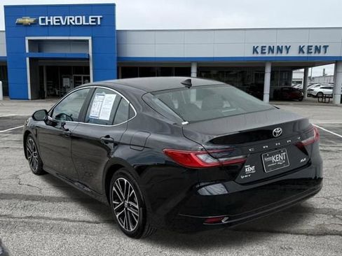 Used 2025 Toyota Camry XLE FWD image 30