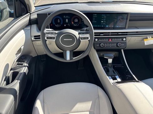 New 2026 Hyundai Tucson SE image 13