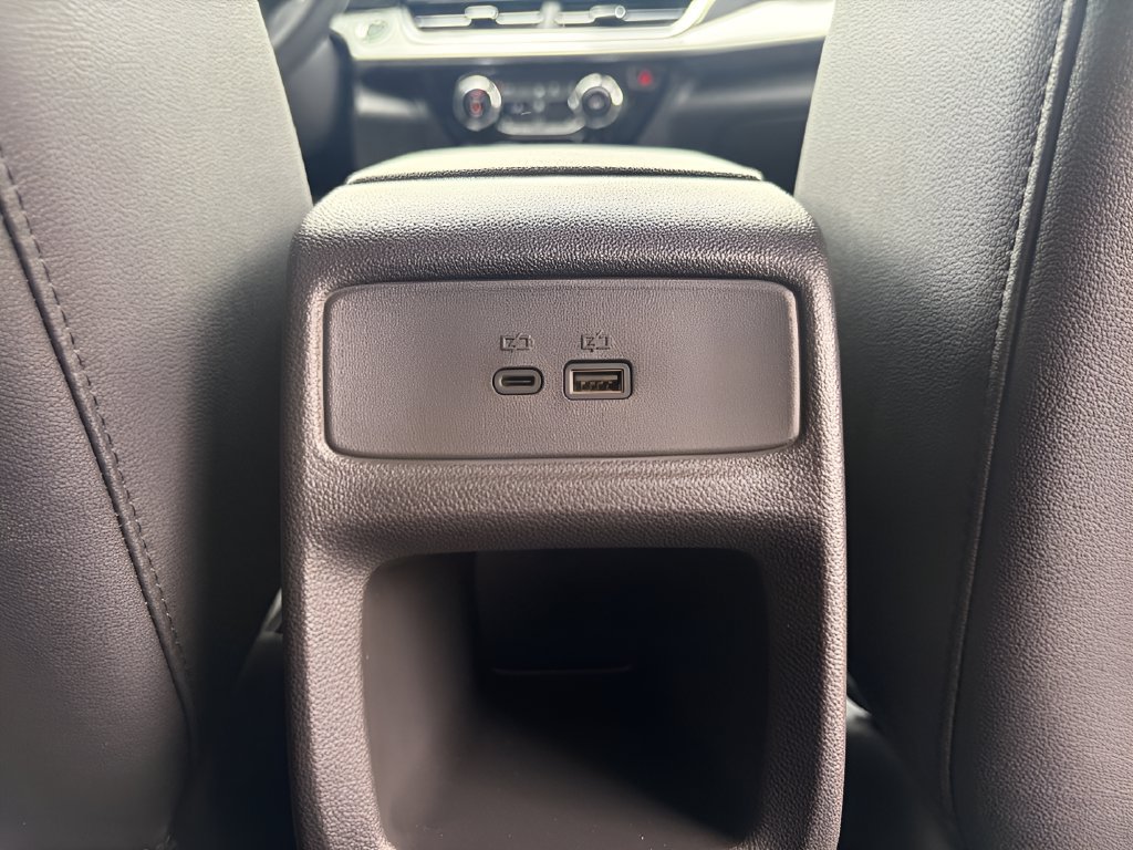 New 2026 Chevrolet Trax LT w/ LT Convenience Package FWD image 9