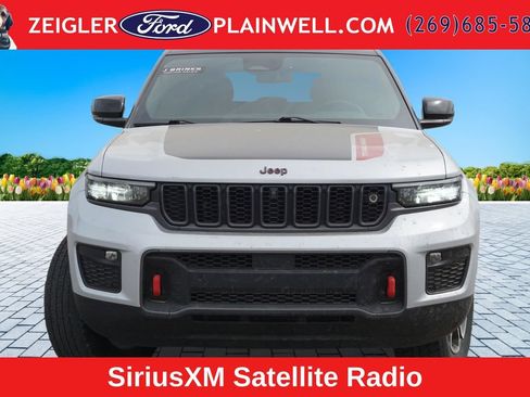 Used 2022 Jeep Grand Cherokee Trailhawk w/ ADV Protech Group II AWD/4WD image 8