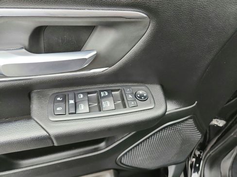 Used 2019 RAM 1500 Big Horn image 16