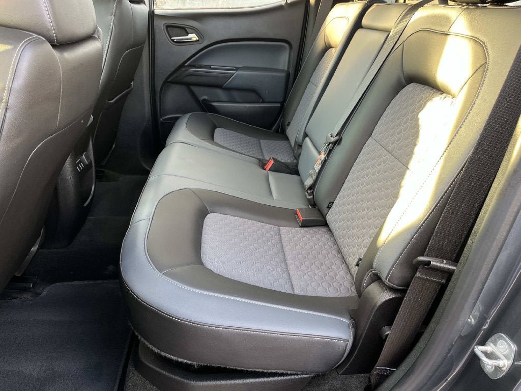 Used 2017 Chevrolet Colorado Z71 AWD/4WD image 20