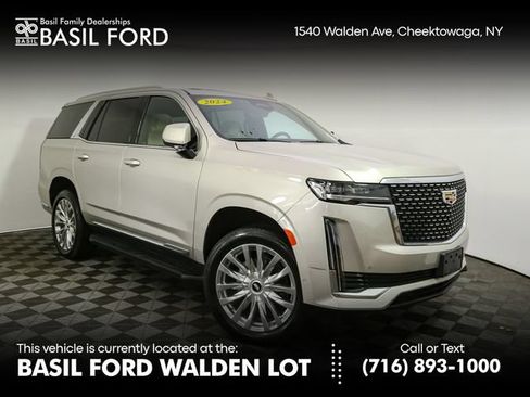 Used 2024 Cadillac Escalade Premium Luxury AWD/4WD image 1