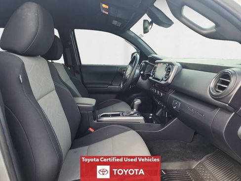 Certified 2023 Toyota Tacoma TRD Sport w/ Technology Package AWD/4WD image 17