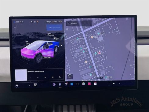 Used 2024 Tesla Cybertruck AWD Crew Cab image 19