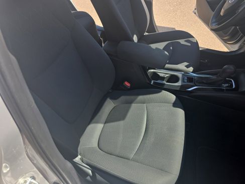 Used 2021 Toyota Corolla LE FWD image 19